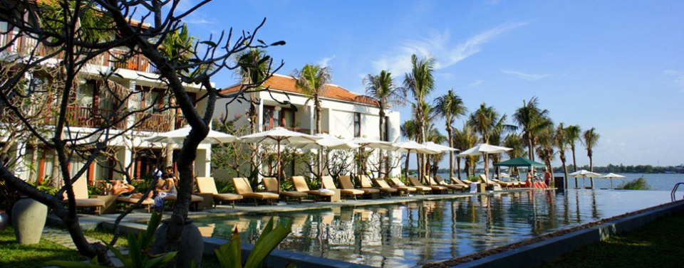VINH HUNG EMERALD RESORT